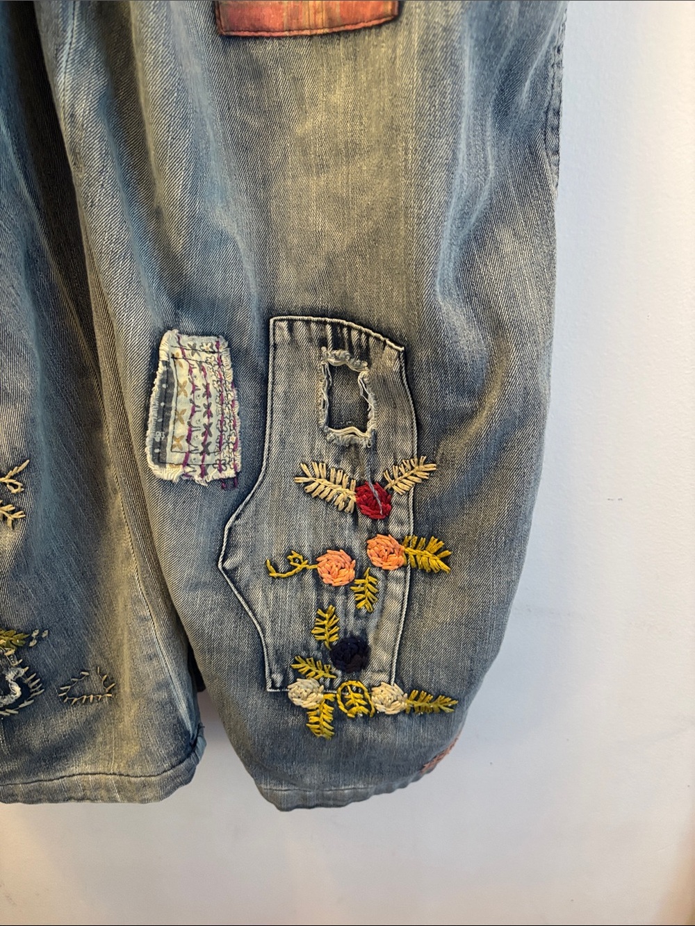 Blue Velvet | Light Blue Embroidered Denim One-Piece Overalls Sz M - Picture 15 of 17